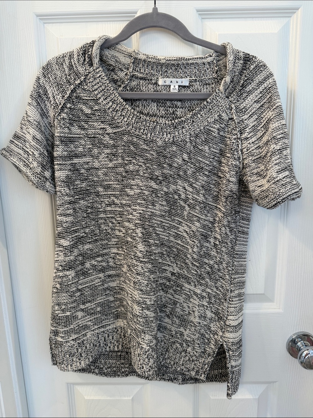 CAbi #973 Black & White Marled Short-Sleeve Knit Pullover Sweater